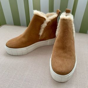Dolce Vita Zali Sneakers 6.5 Praline Suede with faux fur lining - NEW never worn